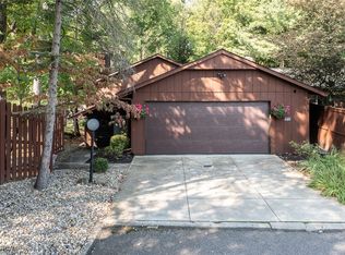18141 Trailside Pl, Strongsville, OH