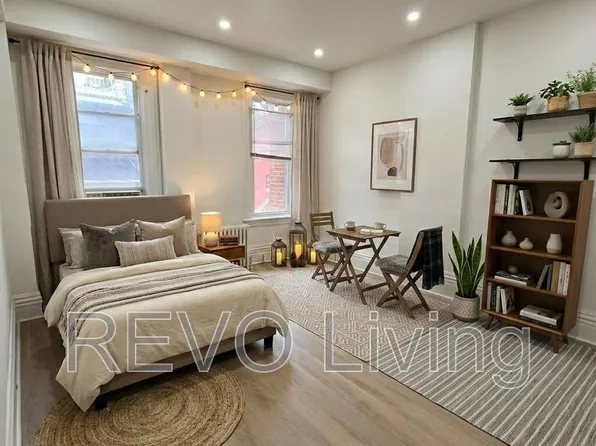 88 Church St #2, Saint Catharines, ON L2R 3C8