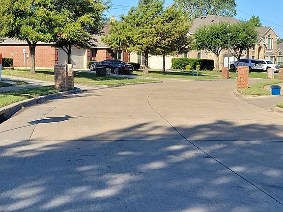 4th image of 953 Matagorda Ln