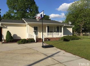 207 E Heath Ave, Smithfield, NC 27577