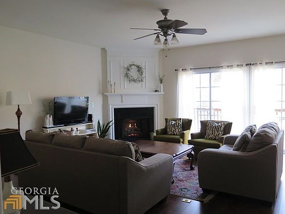 4th image of 3018 Glendower Way