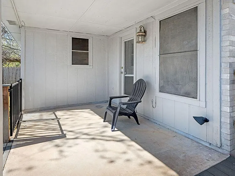 1001 Apple Cross Dr — Photo 29