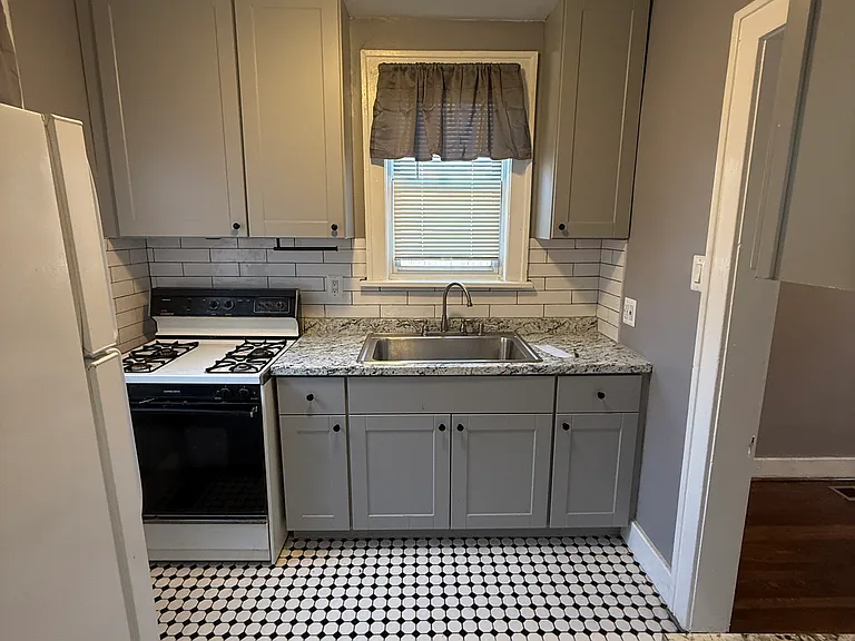 Ceramic Kitchen