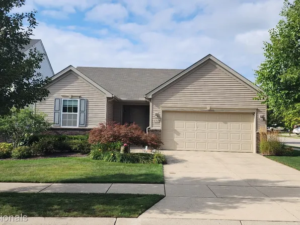 4157 Pepper Tree Ln, Howell, MI 48843