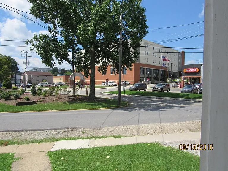 777 Wayne Ave #1-6 — Photo 7