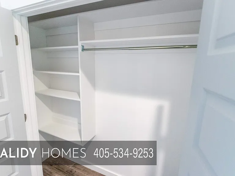 1679 Kalidy Dr — Photo 32