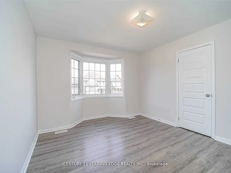 75 Henry Smith Ave — Photo 21