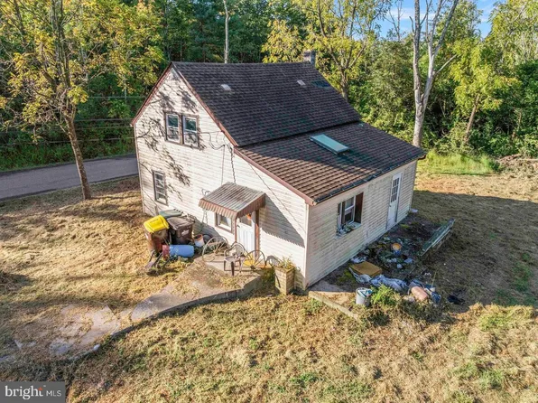 1270 Fennel Rd, Pennsburg, PA 18073