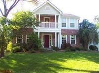 15949 Eagles Landing Ct, Chesterfield, MO 63017
