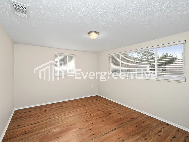 7731 Seashore Dr — Photo 11
