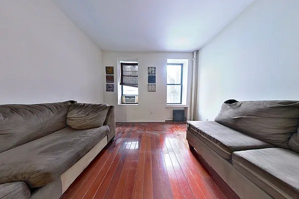 Rented by CitySites Real Estate Group | media 17