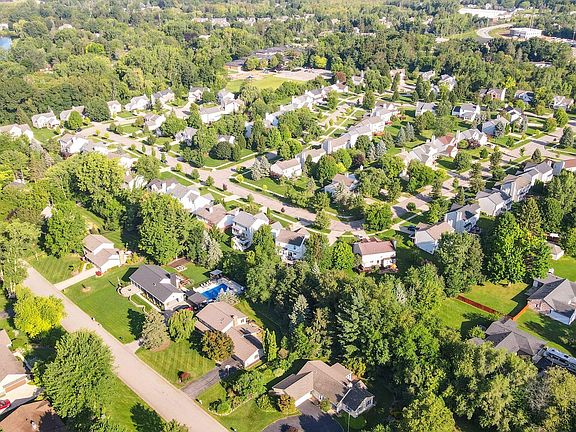 4th image of 4545 Hersman St SE