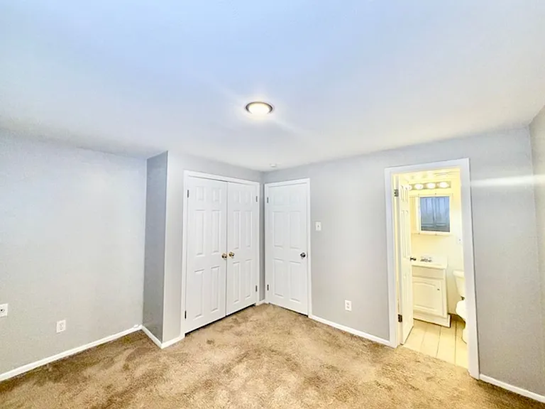 387 S Queen Cir — Photo 15