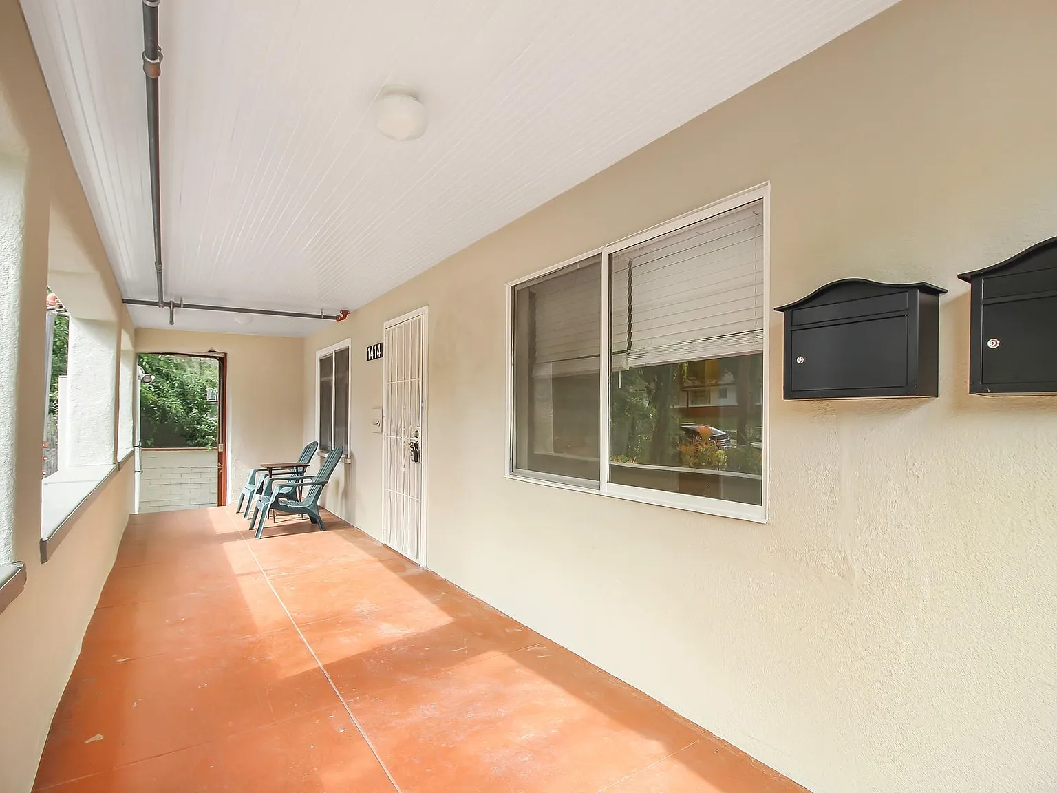 3 bed, 1315 sqft, $3,200 — Photo 4