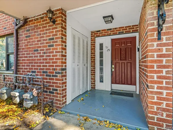 7129 Sutton Place #3, Fresh Meadows, NY 11365