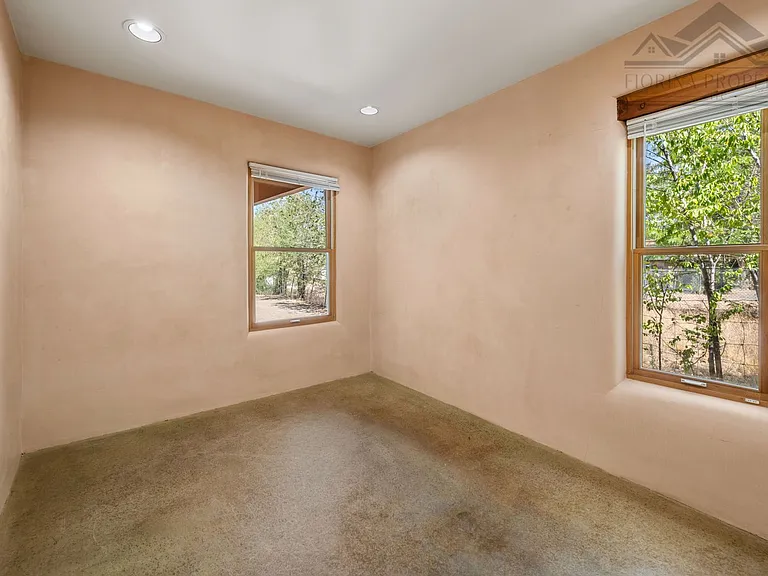 530B Lolita St — Photo 18