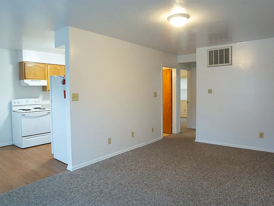 320 entrance