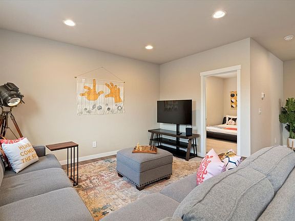 2nd image of 815 N 2nd St #B