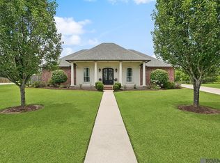 11177 Toria Ln, Saint Amant, LA 70774