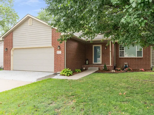 6163 E Quail Ridge Ct, Bel Aire, KS 67220
