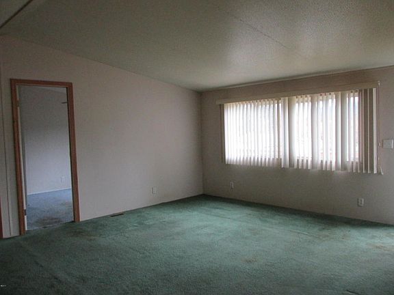 4th image of 436 N Yodel Ln