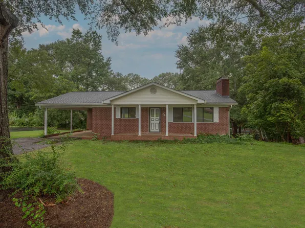 303 Zoar Heights Rd, Greer, SC 29651