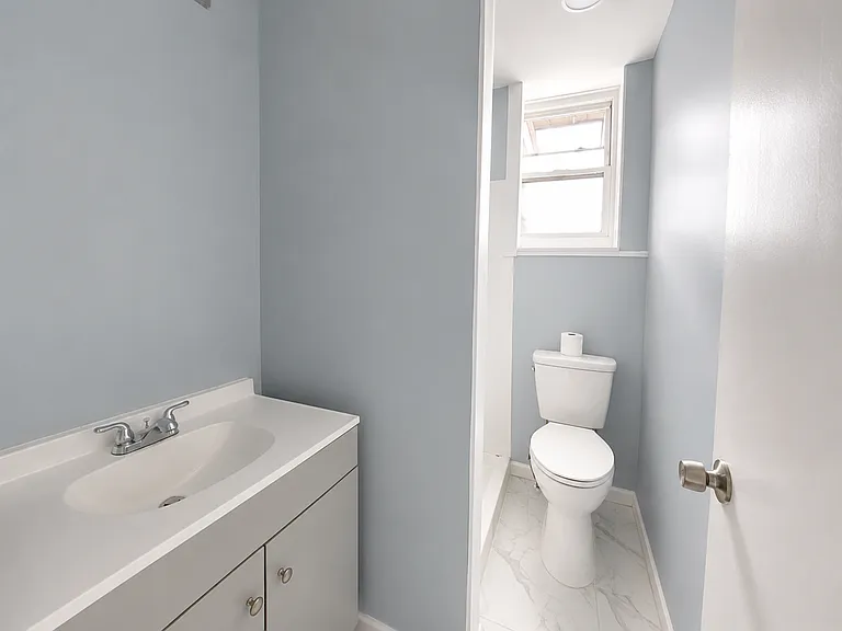 339 Valley St #1 — Photo 4