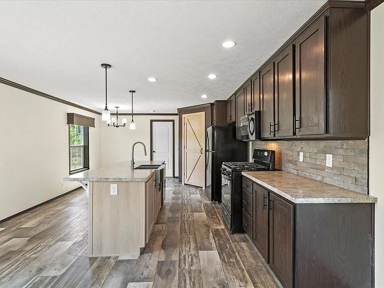 Lakeview Meadows — Photo 7