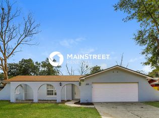 8210 Old English Dr, Jacksonville, FL 32244