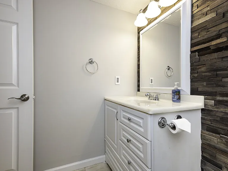 5 Cooperfield Ave — Photo 9