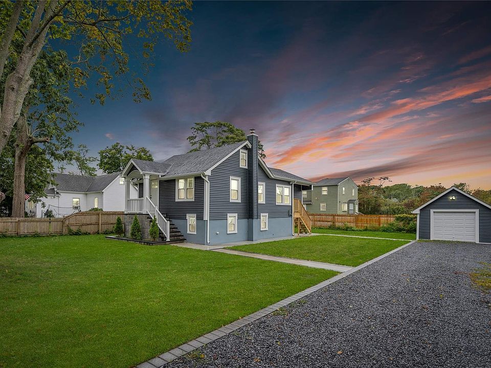 1st image of 29 Overlook Dr