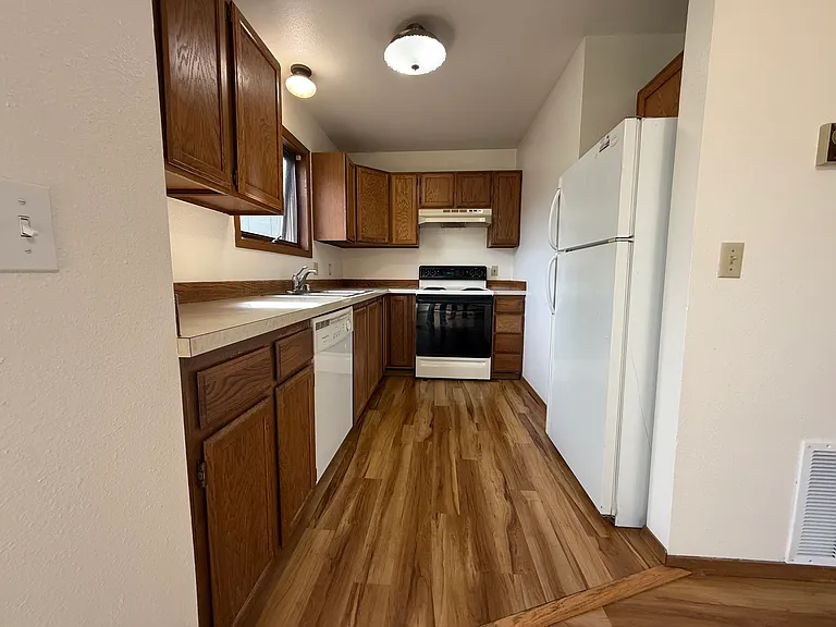1301 N Lucille St #4 — Photo 3