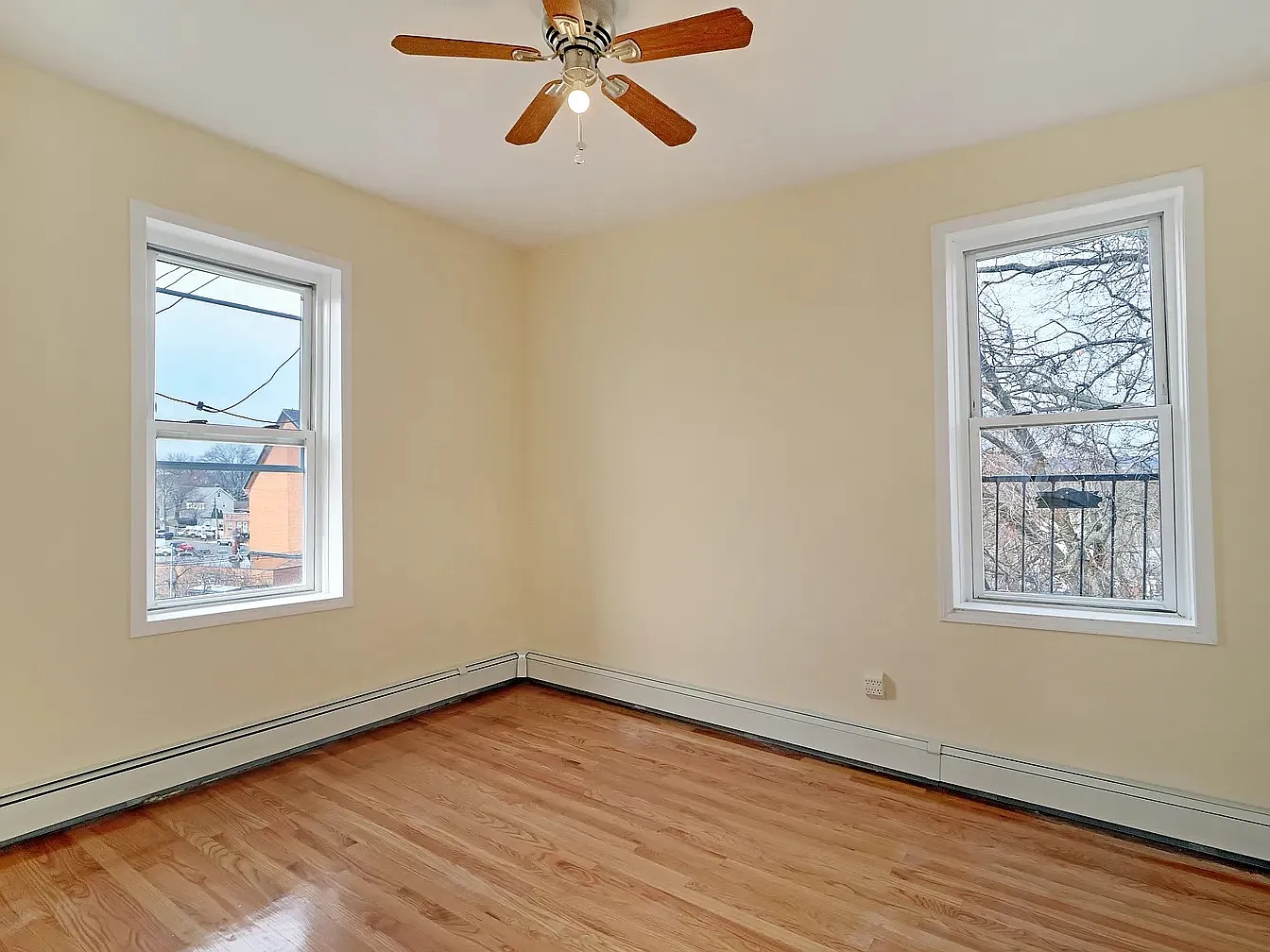 2 bed, 800 sqft, $2,300 — Photo 3