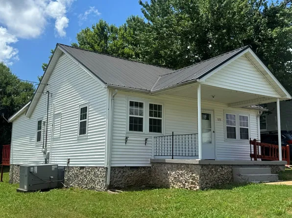323 Hayes St, Woodbury, TN 37190