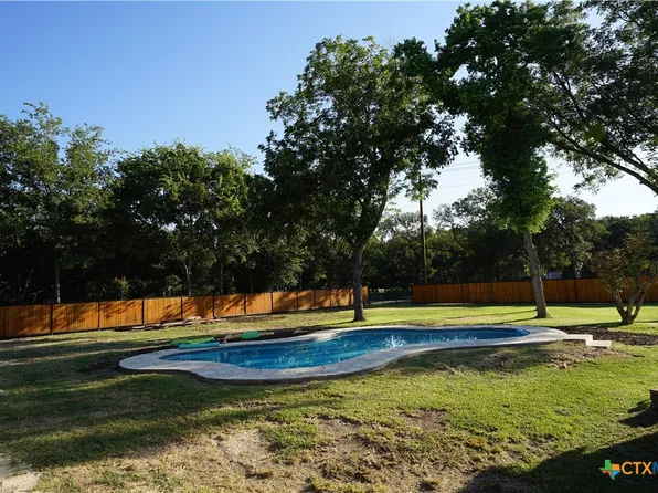 1399 Mary Preiss Dr, New Braunfels, TX 78132