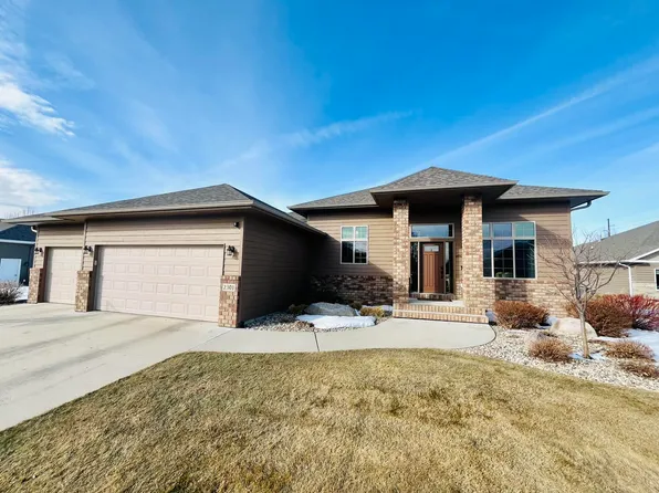 2301 16th Ave SE, Aberdeen, SD 57401