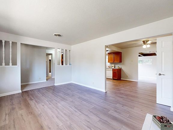 5th image of 996 Kay St