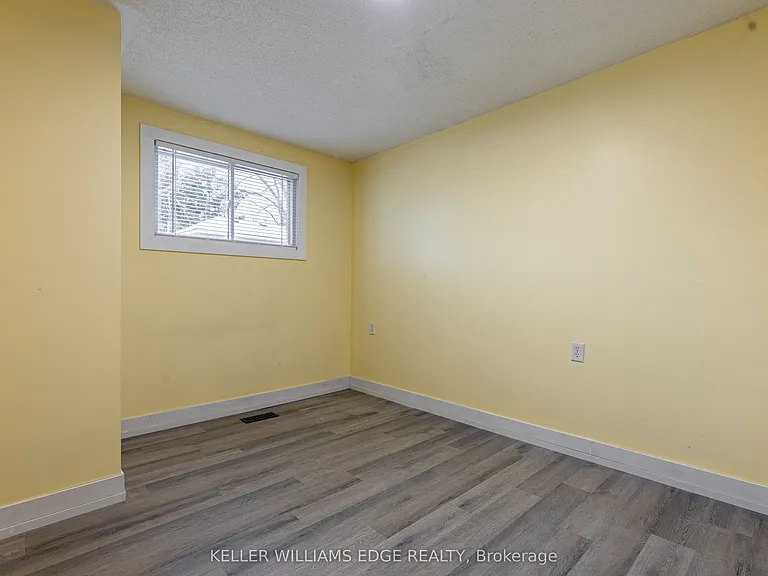 598 Mapledale Ave — Photo 5