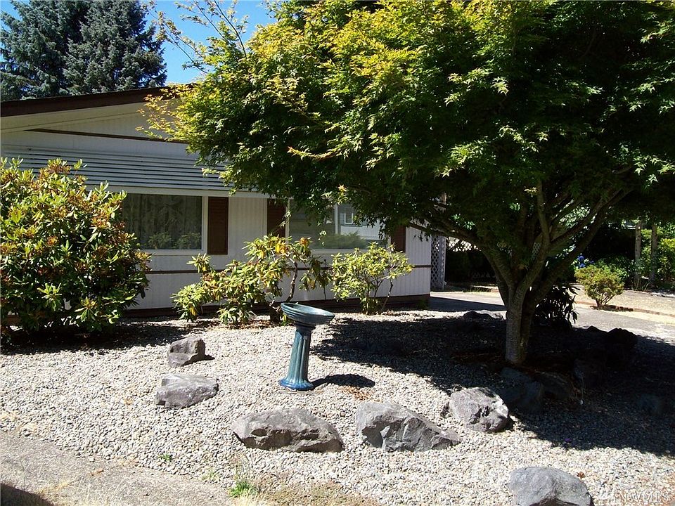 1st image of 5527 Yakima Ln SE