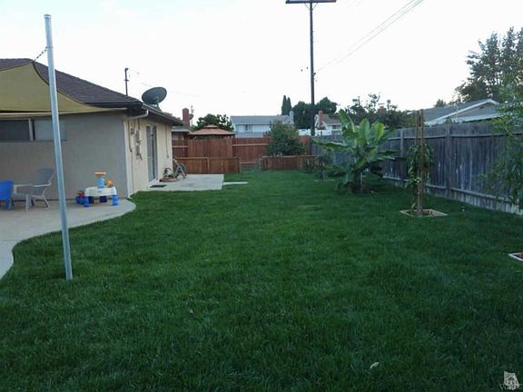 2nd image of 1115 N Lantana St