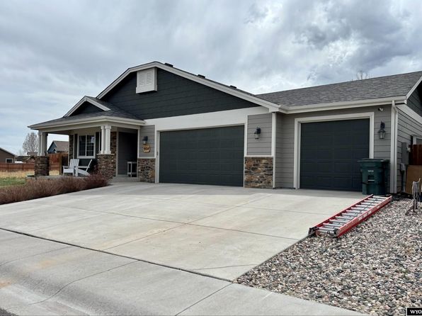 964 Eagle Dr, Douglas, WY 82633