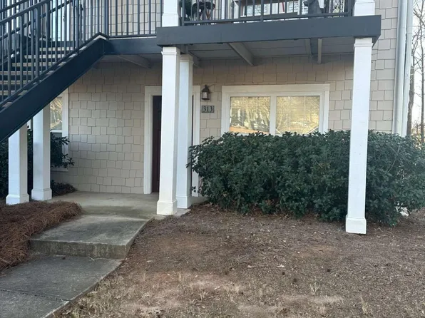 1035 Barnett Shoals Rd APT 313, Athens, GA 30605