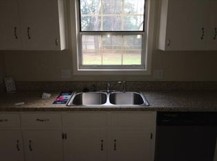 620 Chapelwood Dr, Dothan, AL 36305