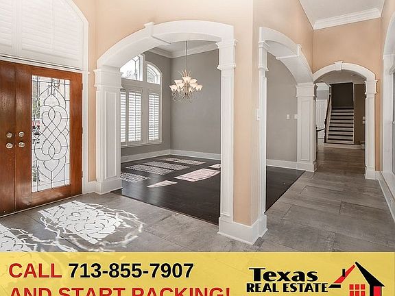 2nd image of 20 Champion Villa Dr