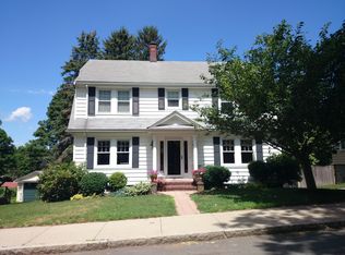 36 Robin St, West Roxbury, MA 02132