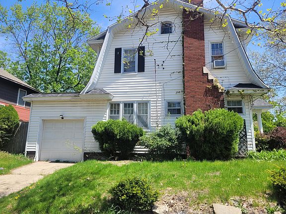 2nd image of 601 Prince St SE