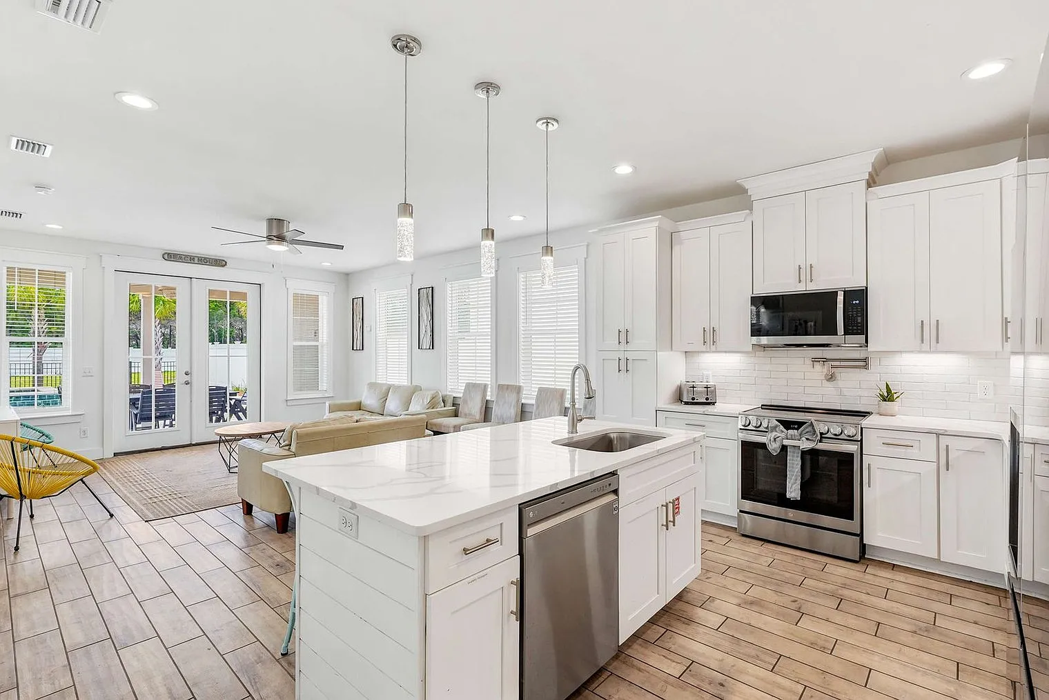 5 bed, 4.0 bath, $17,929 — Photo 3