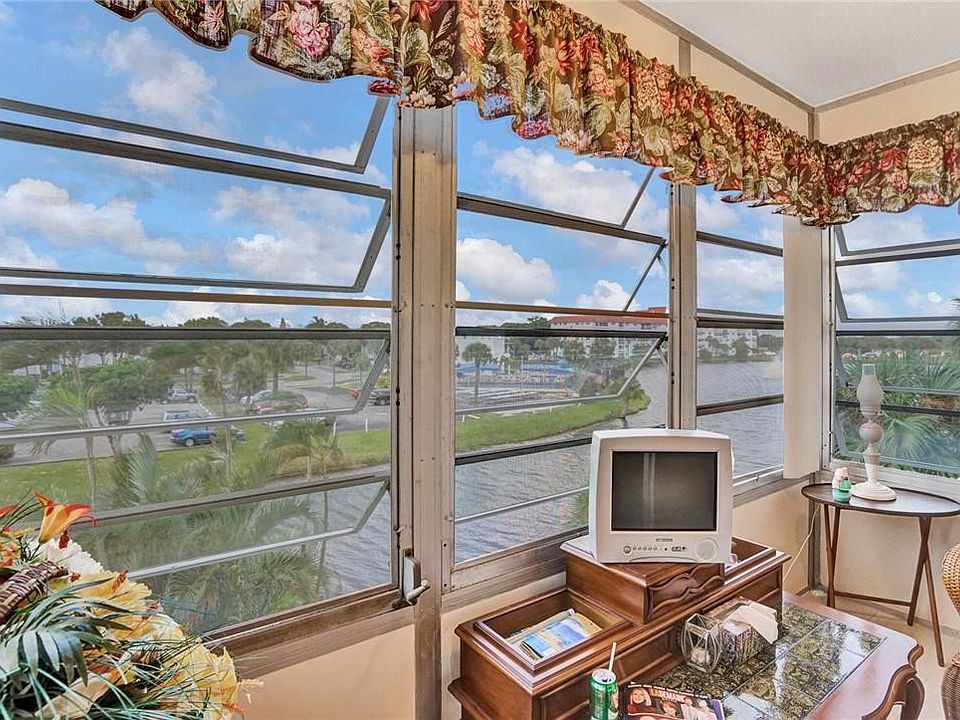 1st image of 4851 NW 21st Street #310