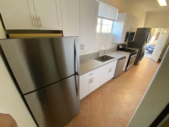 10511 1/2 Orange Ave, South Gate, CA 90280