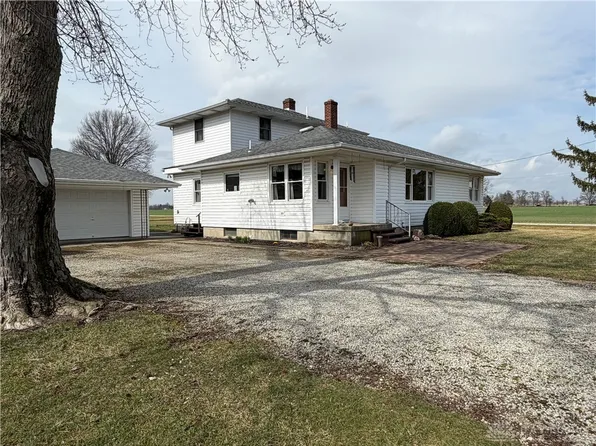 1681 Clayton Rd, Brookville, OH 45309